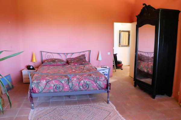 Lioux (84220) Maison d'architecte à Lioux