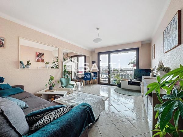 Beau T3/T4 lumineux avec balcon, cave et box fermé