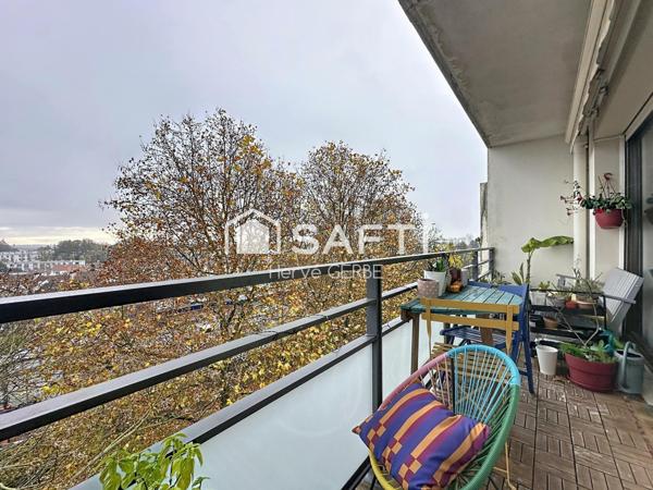 Beau T3/T4 lumineux avec balcon, cave et box fermé