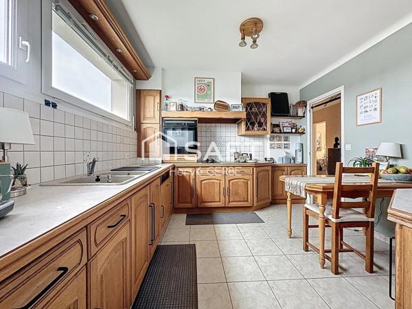 Beau T3/T4 lumineux avec balcon, cave et box fermé