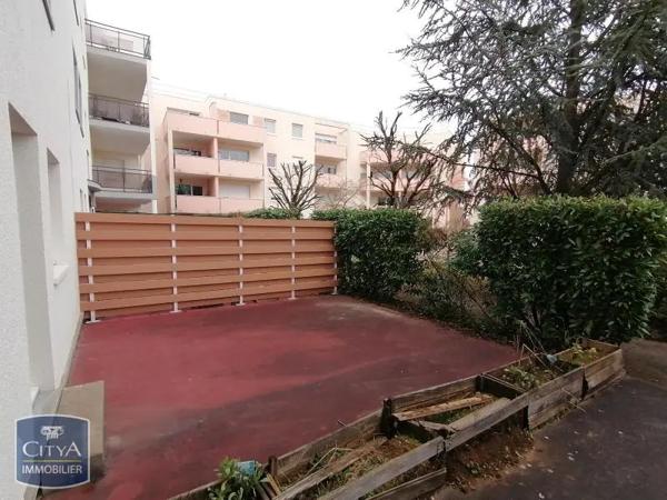 Appartement à louer 2 pièces 56.17m²