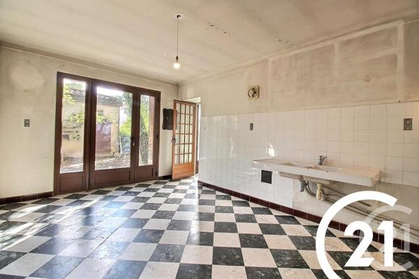 Maison à vendre  7 pièces - 153 m2 ROBION - 84