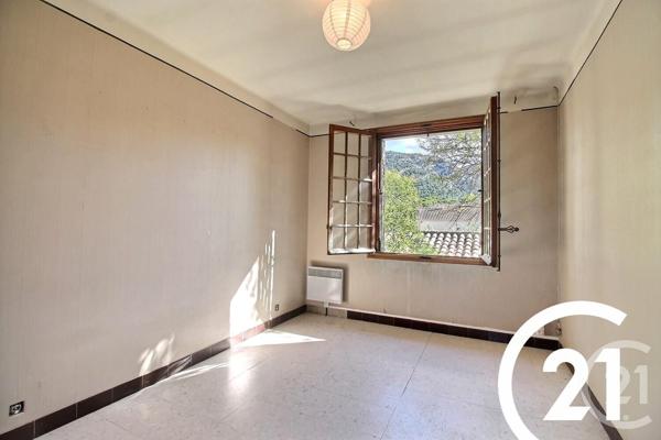 Maison à vendre  7 pièces - 153 m2 ROBION - 84