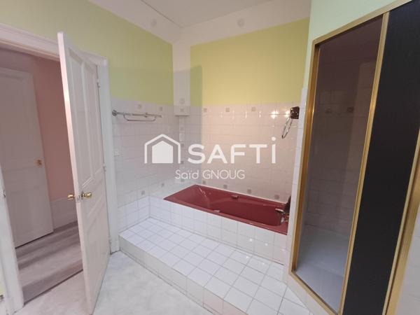 Appartement lumineux en plein centre-ville