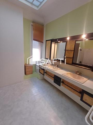 Appartement lumineux en plein centre-ville