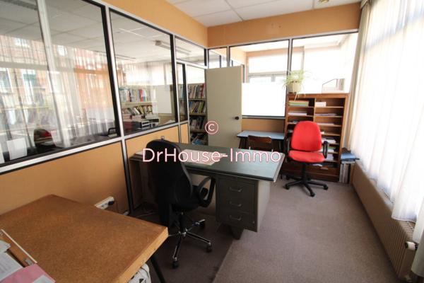 Bureau à vendre 4 pièces de 330 m²