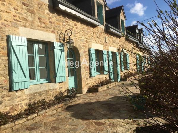 Maison à QUIMPERLE, 29300 - 6 pièces 216m²