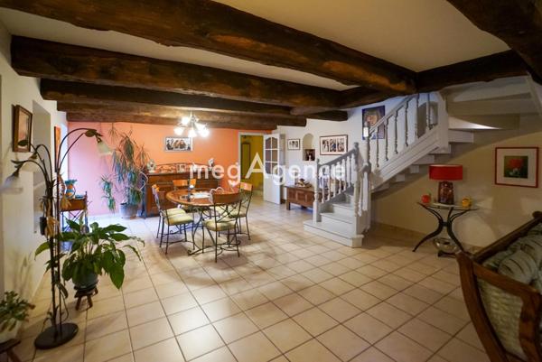 Maison à QUIMPERLE, 29300 - 6 pièces 216m²