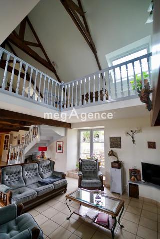 Maison à QUIMPERLE, 29300 - 6 pièces 216m²