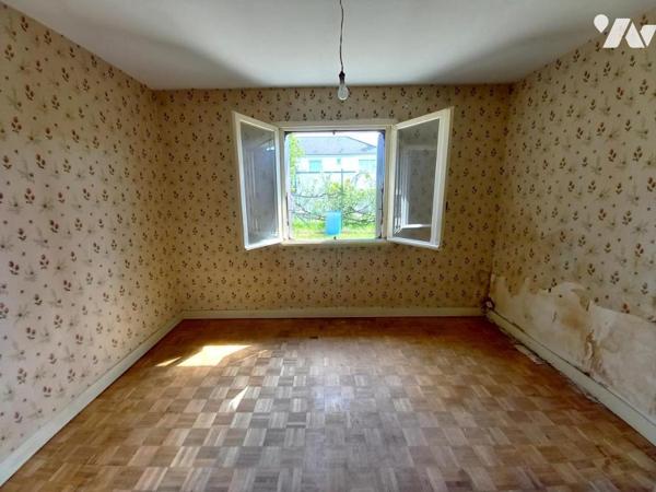 TOURS NORD - PLAIN PIED NON MITOYEN - 4 CHAMBRES- 2 GARAGES - GRANDE CAVE