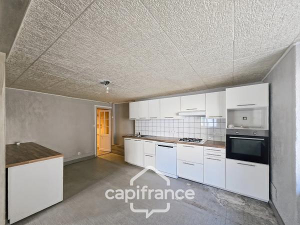 BEAUFORT - Maison de village à vendre 6 pièces  (39) - 3 chambres - parking à proximité