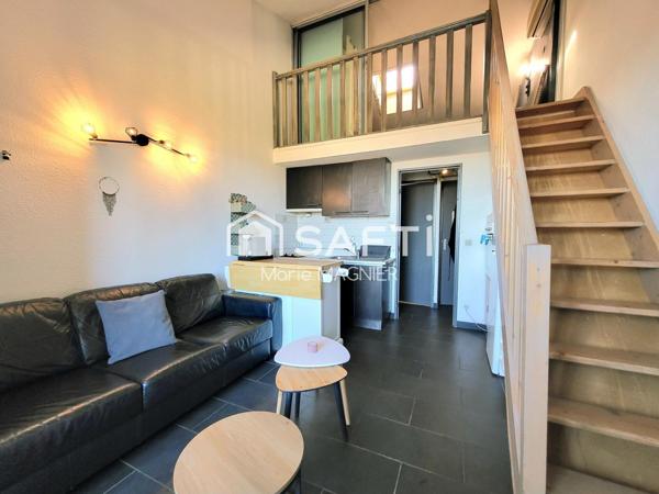 RARE SUR LE SECTEUR DUPLEX T2 CABINE de 24m2 avec véranda /terrasse et parking privatif, dans une résidence sécurisée avec piscine - proche centre ville et commerces COGOLIN