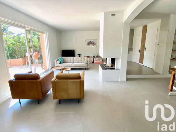Maison à vendre 7 pièces 177 m² Aix-en-Provence