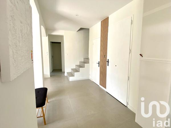 Maison à vendre 7 pièces 177 m² Aix-en-Provence