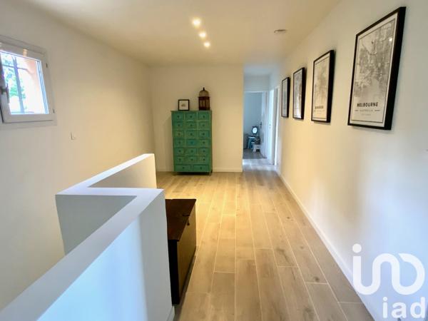 Maison à vendre 7 pièces 177 m² Aix-en-Provence
