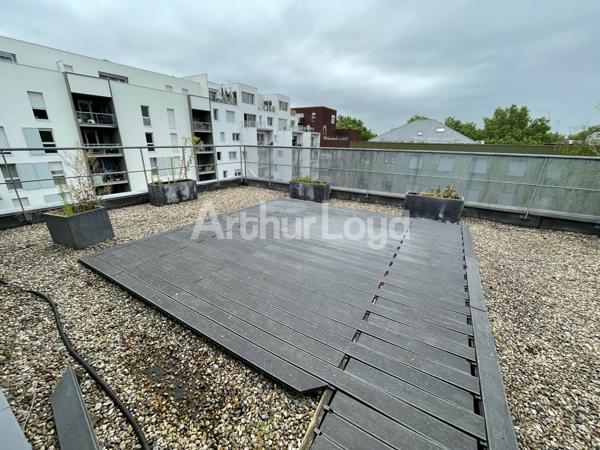 Bureaux à louer ou à vendre à Lille avec terrasse privative et parkings sécurisés