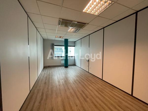Bureaux à louer ou à vendre à Lille avec terrasse privative et parkings sécurisés