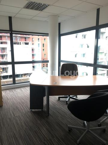 Bureaux à louer ou à vendre à Lille avec terrasse privative et parkings sécurisés