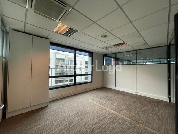 Bureaux à louer ou à vendre à Lille avec terrasse privative et parkings sécurisés