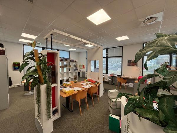BUREAUX A LOUER NANTES -131 M2-PARC DU PERRAY