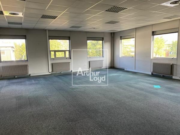 LISSES BUREAUX A LOUER