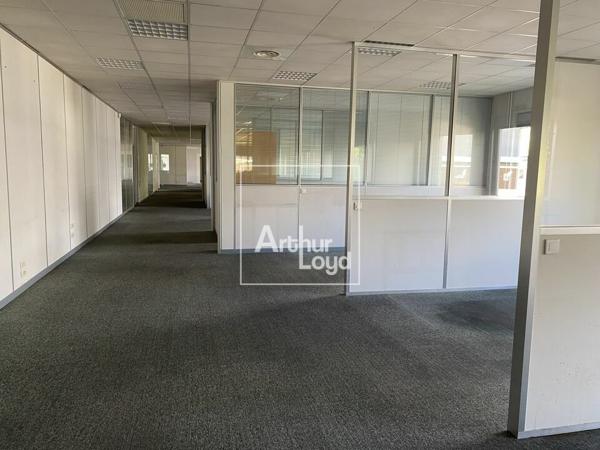 LISSES BUREAUX A LOUER