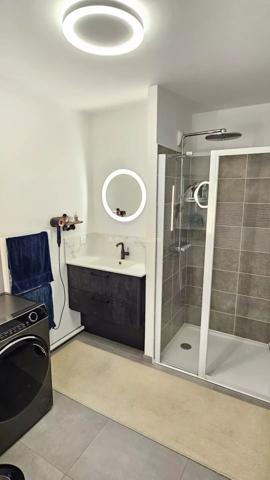 Vente                                                      Appartement
                        
                     3 pièces                      55 m2                     à Caen