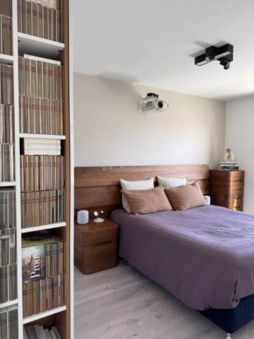 Vente                                                      Appartement
                        
                     3 pièces                      55 m2                     à Caen