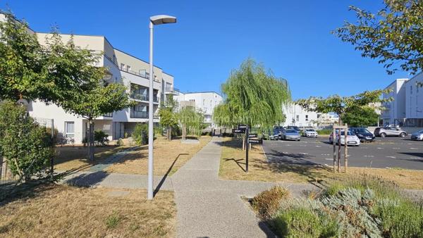 Vente                                                      Appartement
                        
                     3 pièces                      55 m2                     à Caen