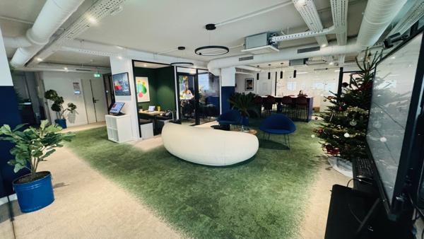 PLATEAUX DE BUREAUX 300 M² PORT DE COMMERCE
