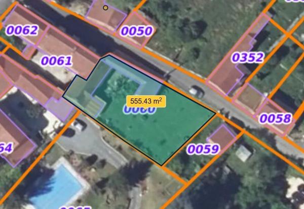 Vente                                                      Maison
                        
                     3 pièces                      72 m2                     à Le Bugue
