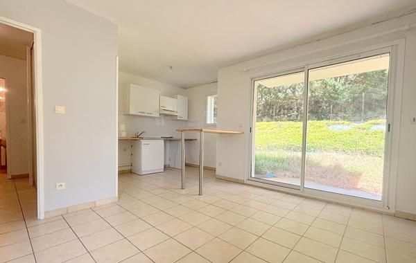 Appartement T2 avec Jardin, Parking et Cave