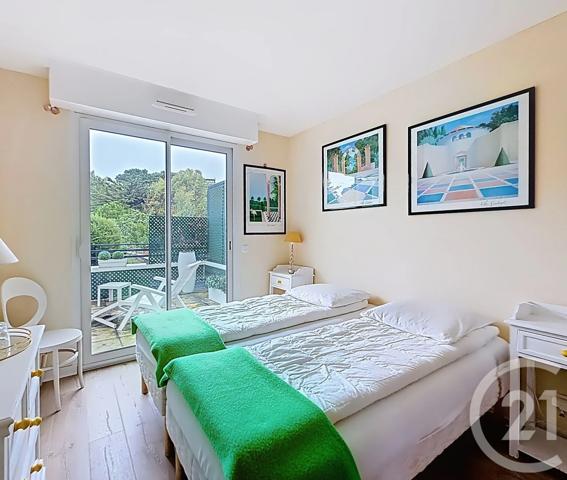 Appartement à vendre  4 pièces - 101,91 m 2   LA BAULE  - 44