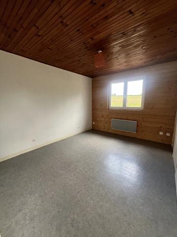 Vente Immeuble 3 pièces 519 m2 à Dommartin