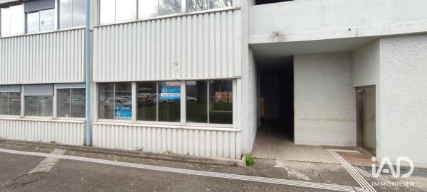 Location hangar 113 m² Besançon