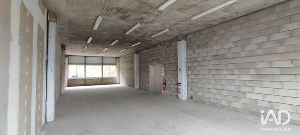 Location hangar 113 m² Besançon