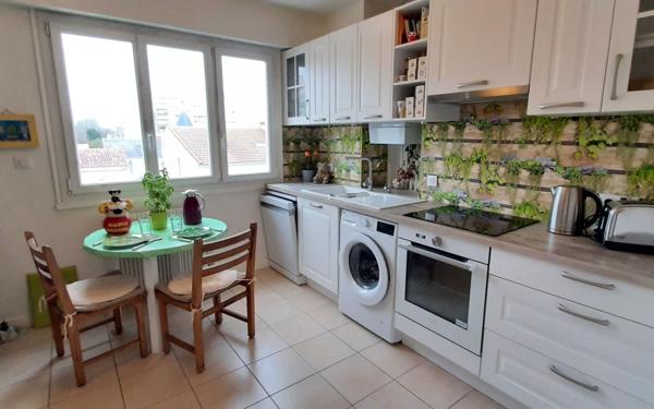 Appartement à vendre    4 pièces • 90,31 m2 La Rochelle