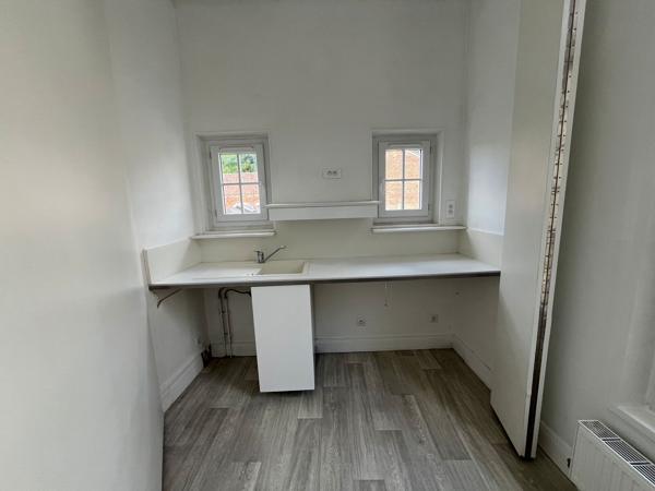 BUREAUX DE STANDING À LOUER - 80 M2 - SAINT-QUENTIN.