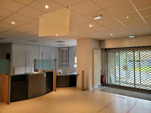 LOCATION IMMEUBLE BUREAUX SAINT CALAIS