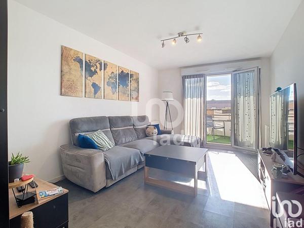 Appartement à vendre 3 pièces 64 m² Dammarie-les-Lys