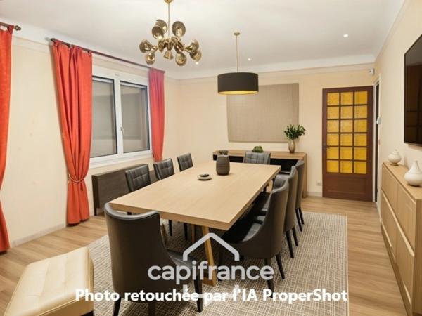 Rare à Pierre-de-Bresse – A vendre Maison familiale de 9 pièces avec piscine sur plus de 7 000 m² de terrain