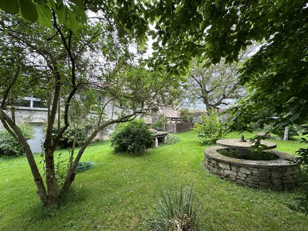 Vente / Maison et grand terrain