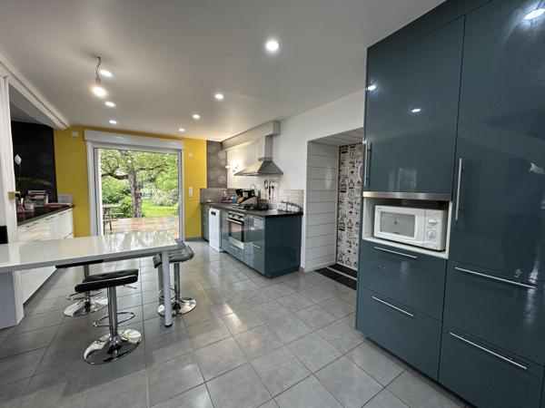 Vente / Maison et grand terrain