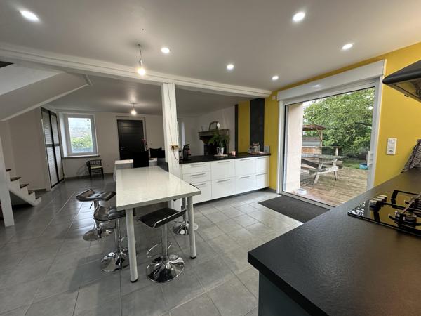 Vente / Maison et grand terrain