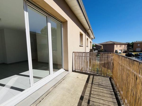 Appartement à louer 547 € CC CAVIGNAC 2 p 47 m² DPE D