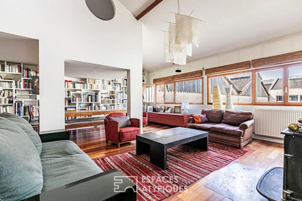 Loft d’architecte en duplex et dernier étage sur jardin luxuriant