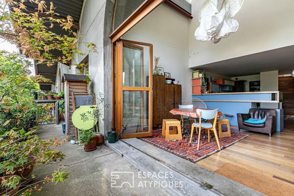 Loft d’architecte en duplex et dernier étage sur jardin luxuriant