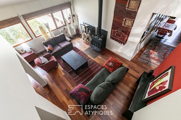 Loft d’architecte en duplex et dernier étage sur jardin luxuriant