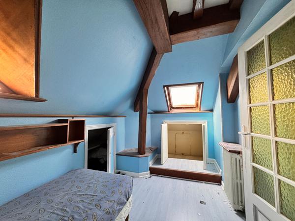 BEAUVAIS MAISON SEJOUR DOUBLE CUISINE 3 CHAMBRES BUREAU SALLES D'EAU SOUS-SOL TOTAL JARDIN