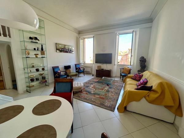 Cannes-rue d'Antibes : 2-3 pièces 56 m2, idéal location saisonnière